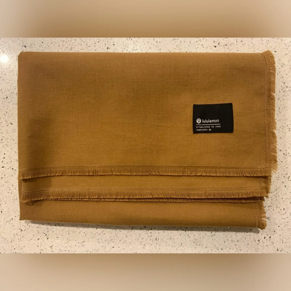 Lululemon Wool-Blend Scarf Bold Beige - O/S - Picture 5 of 5